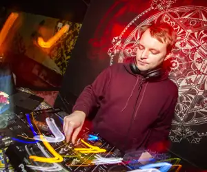 DJ at Bordel