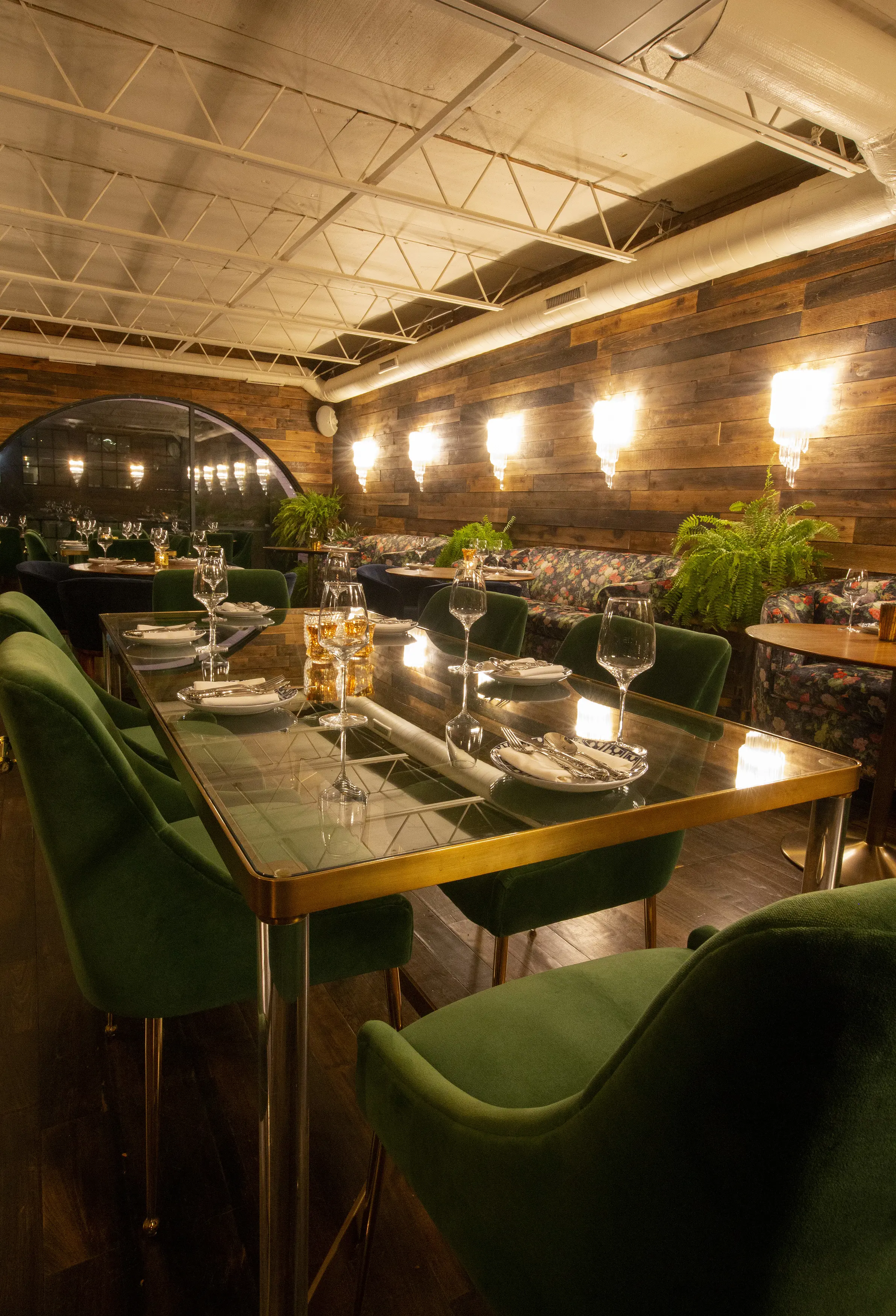 Botanico table arrangement