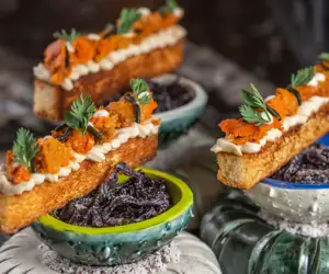 Uni Toasts