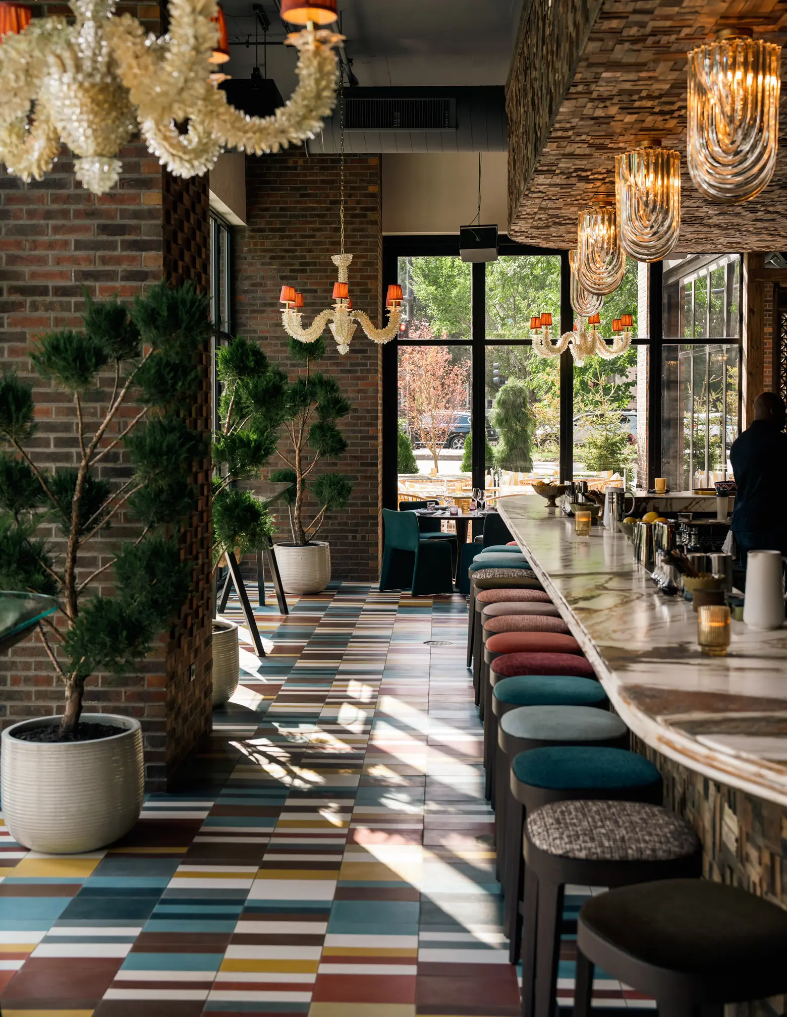 Bambola bar